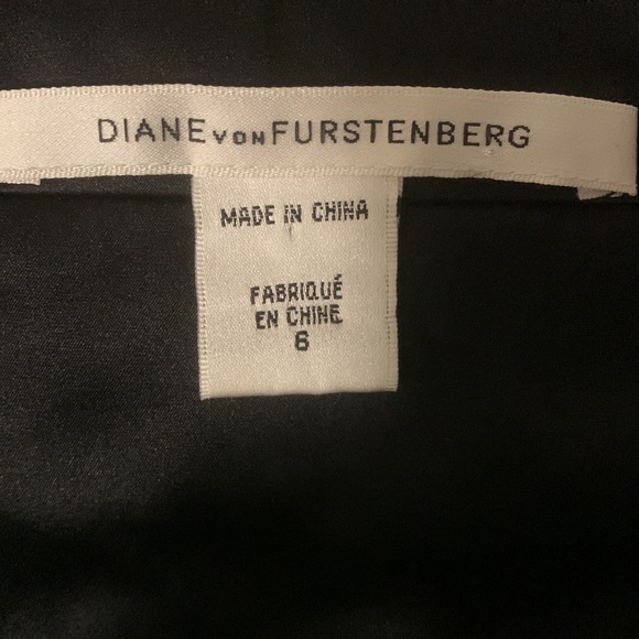 EUC silk blend Diane Von Furstenberg dress - Picture 10 of 12